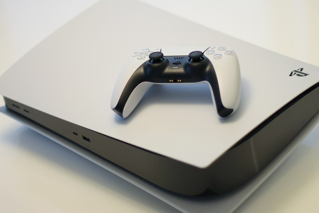 Sony Silently Rolls Out PlayStation 5 Digital Edition With Only 825GB Space in Europe