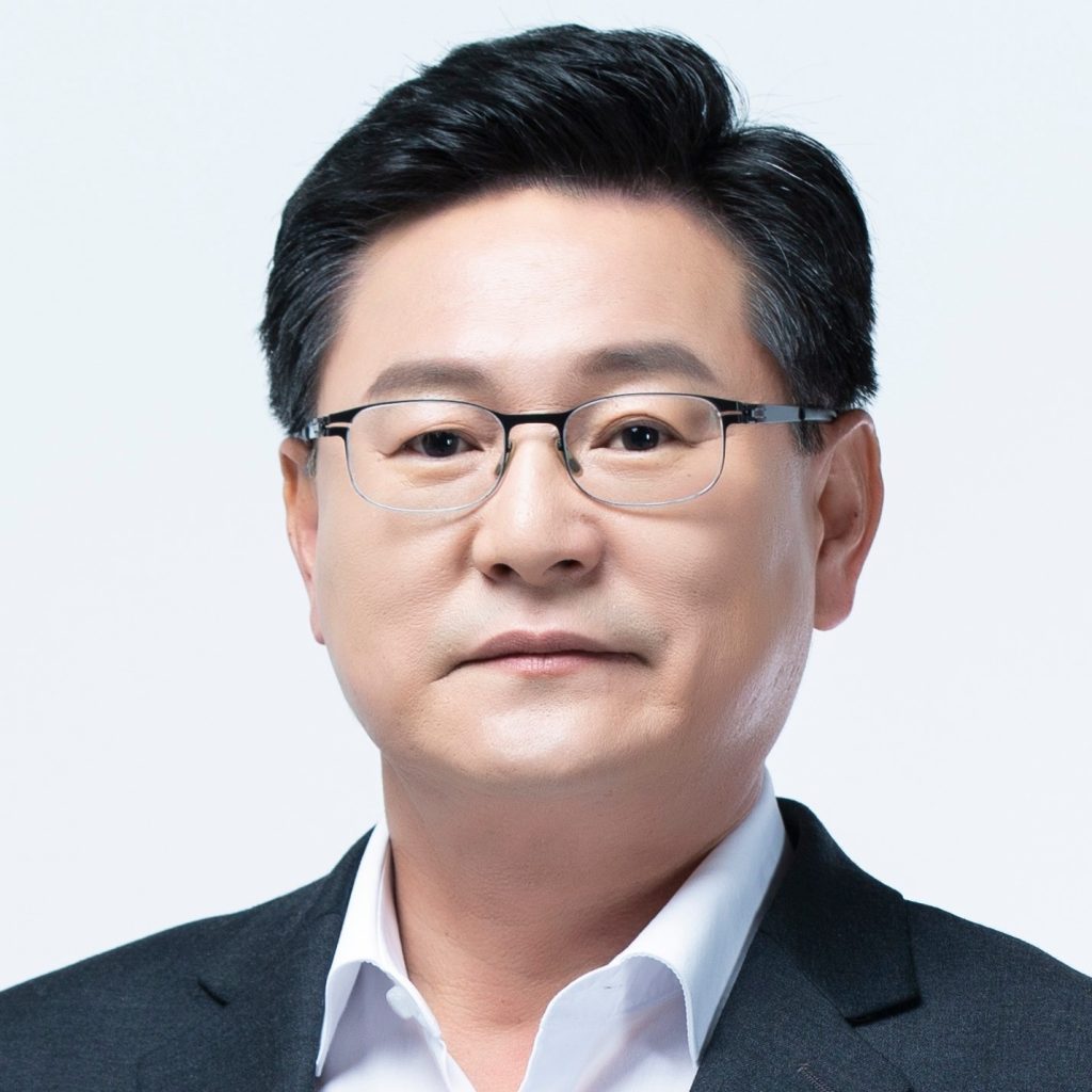Headshot of People Power Party lawmaker Lee Hunseung.