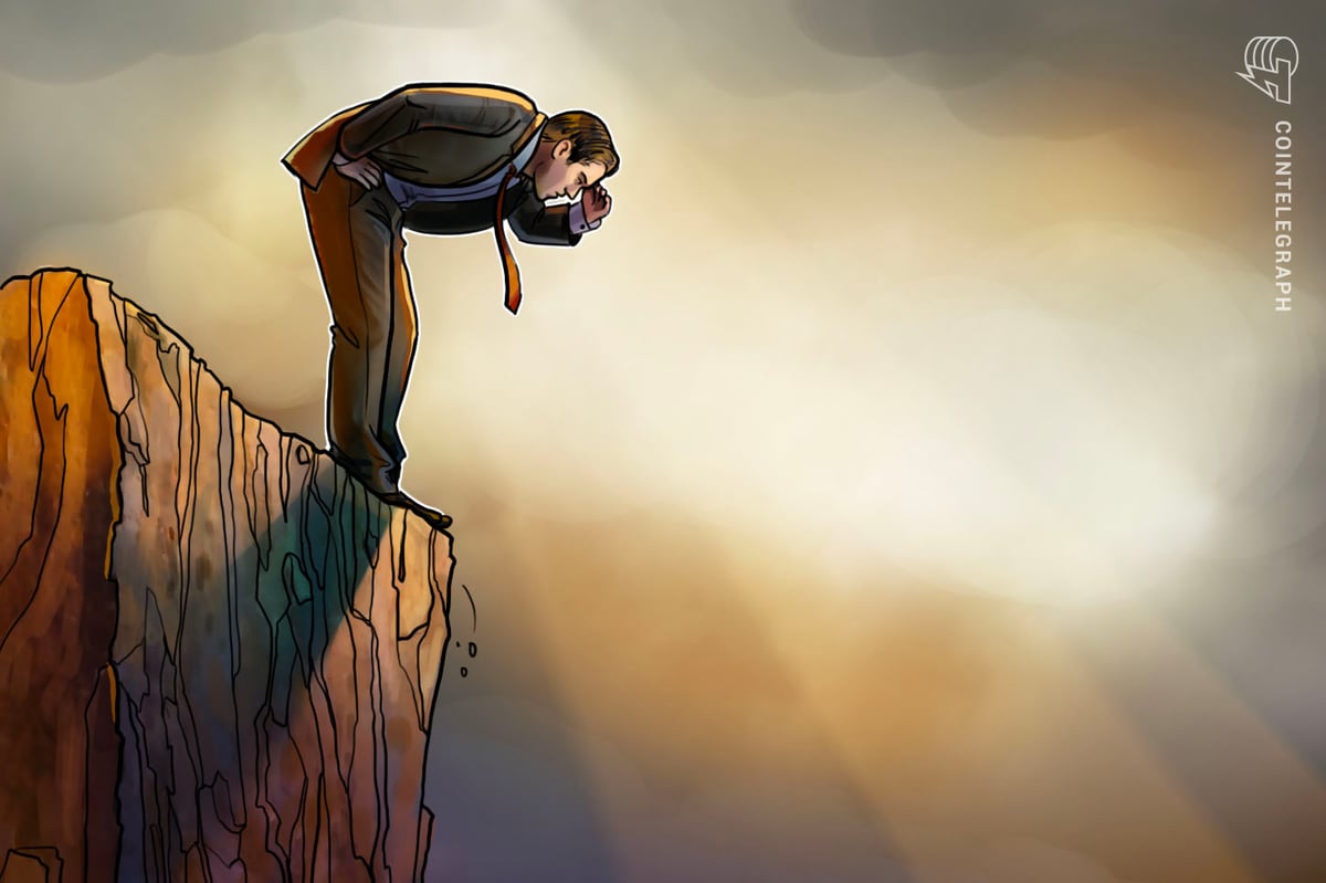 Bitcoin Caught Between CME Gaps and New Macro Lows: Analysis